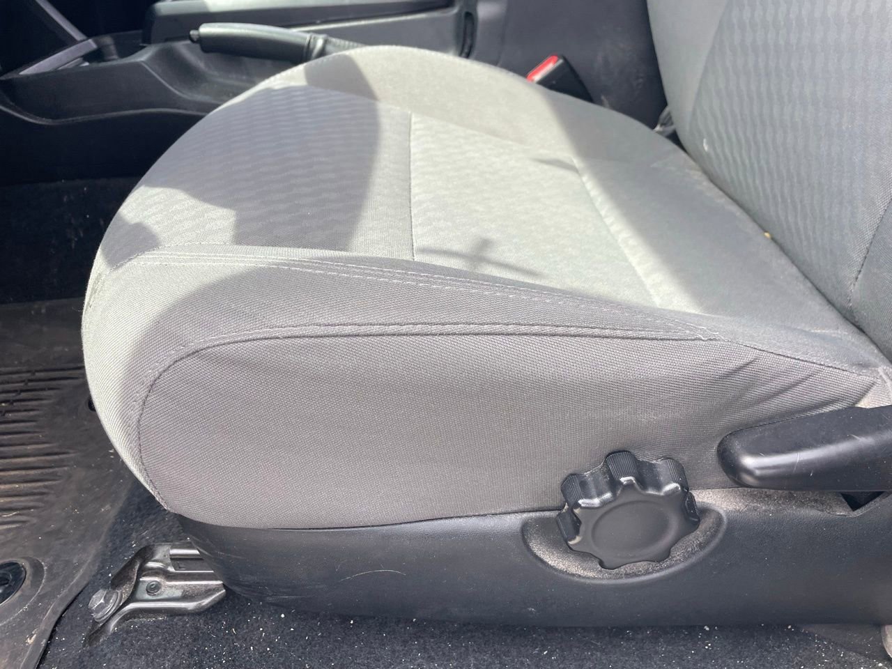 Used 2021 Toyota Tacoma SR image 5