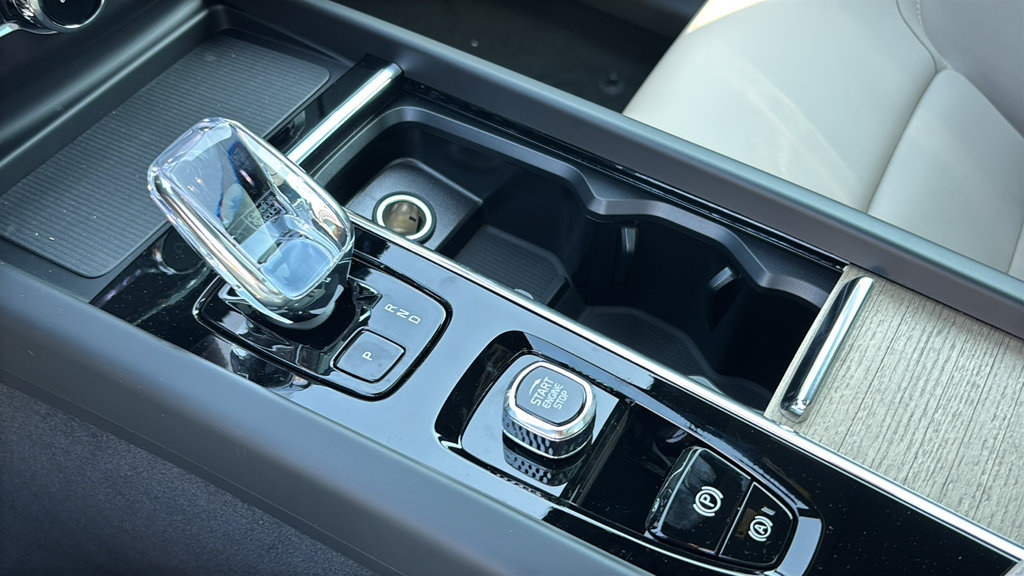 New 2027 Volvo XC60 B5 Core AWD/4WD image 21