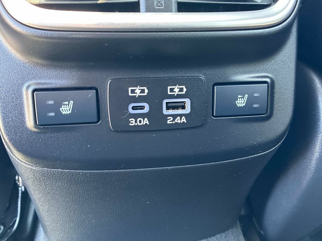 Used 2023 Subaru Outback Limited AWD/4WD image 18