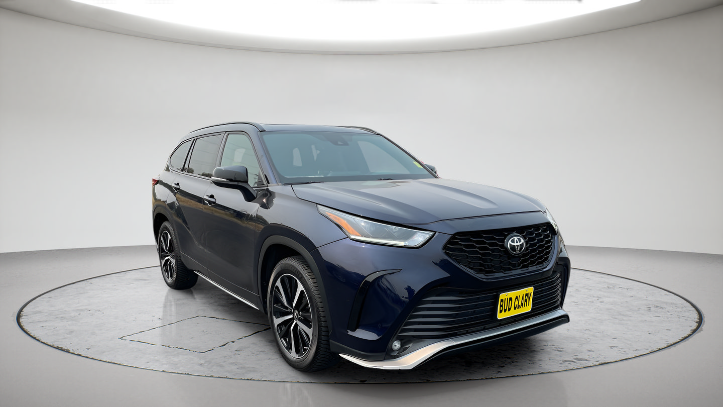 Used 2022 Toyota Highlander XSE