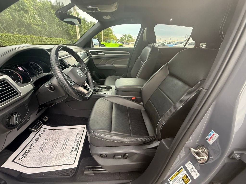 Used 2021 Volkswagen Atlas Cross Sport SE image 9