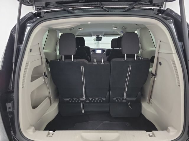 Used 2024 Chrysler Voyager LX FWD image 6