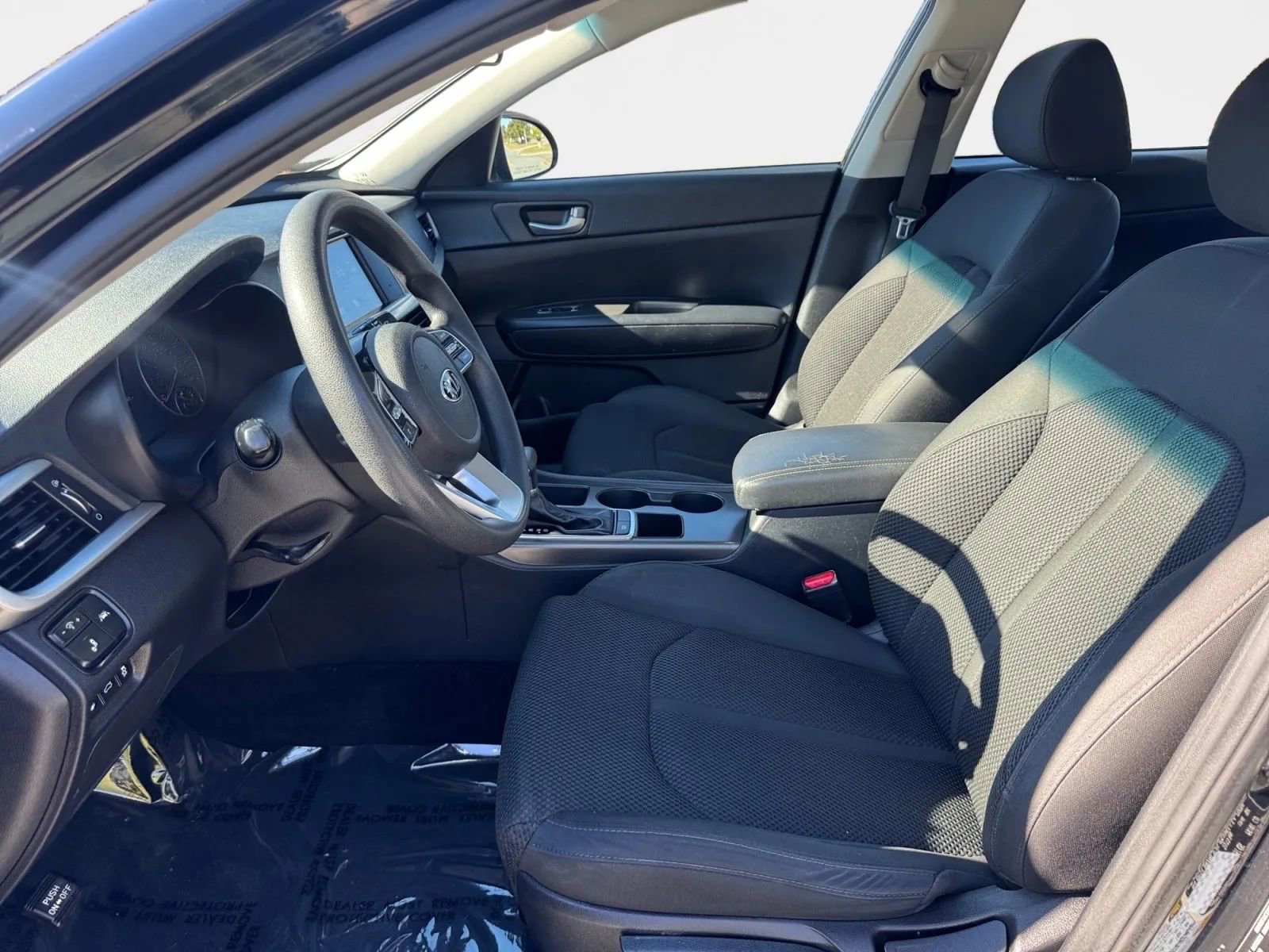 Used 2019 Kia Optima LX image 9