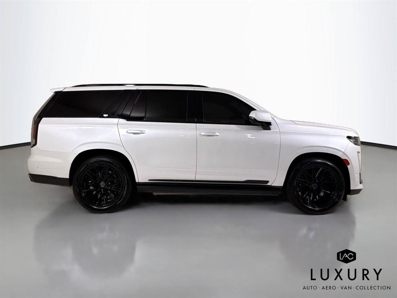 Used 2023 Cadillac Escalade Sport Platinum AWD/4WD image 5