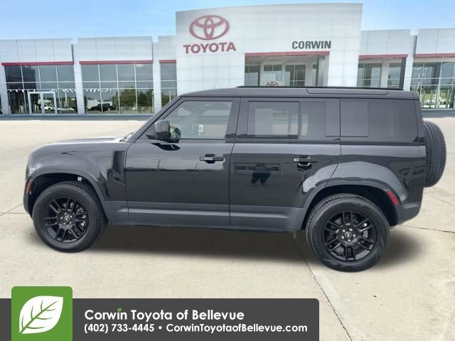 Used 2025 Land Rover Defender 110 S image 2