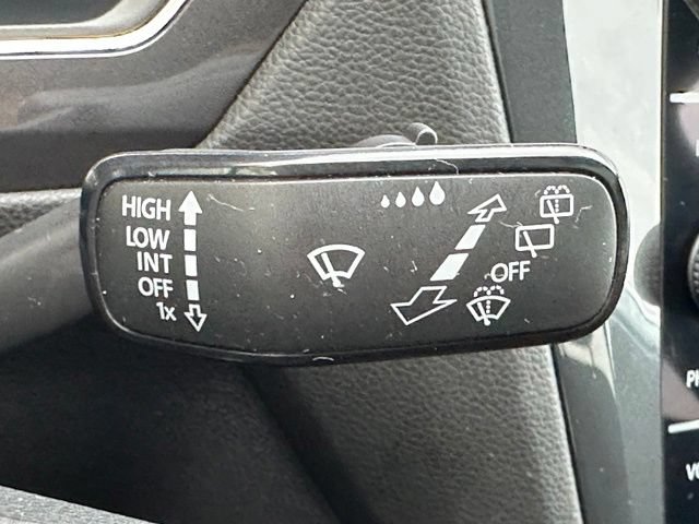 Used 2023 Volkswagen Tiguan SEL R-Line AWD/4WD image 36