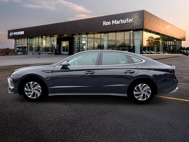 New 2026 Hyundai Sonata Blue FWD image 3