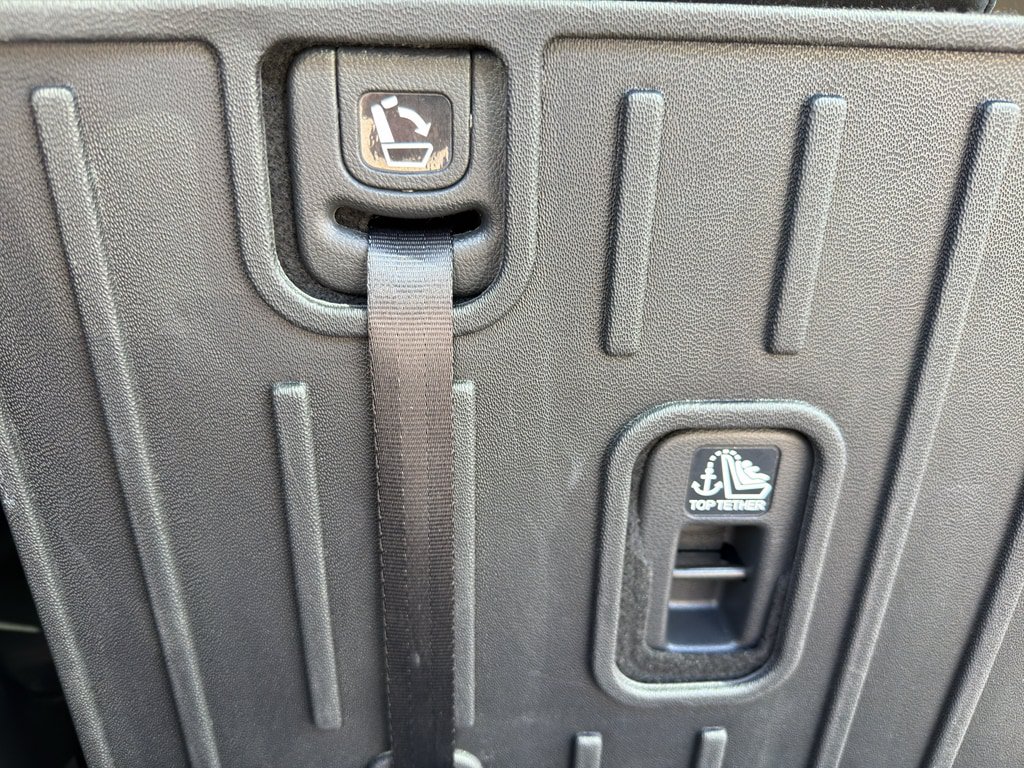 Used 2025 Honda Pilot EX-L image 32