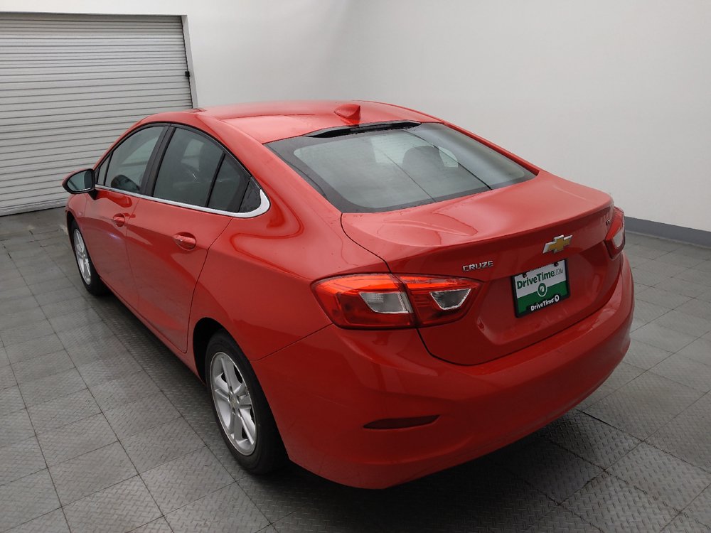 Used 2017 Chevrolet Cruze LT w/ Convenience Package FWD image 5