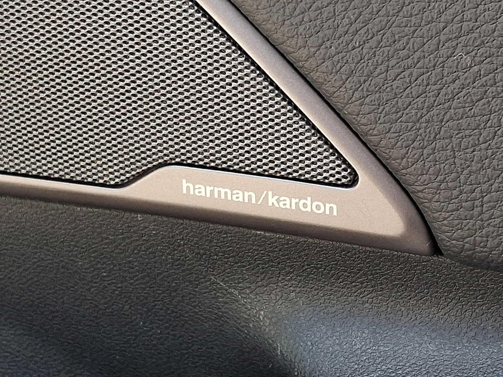 Used 2018 BMW 540i xDrive AWD/4WD image 28