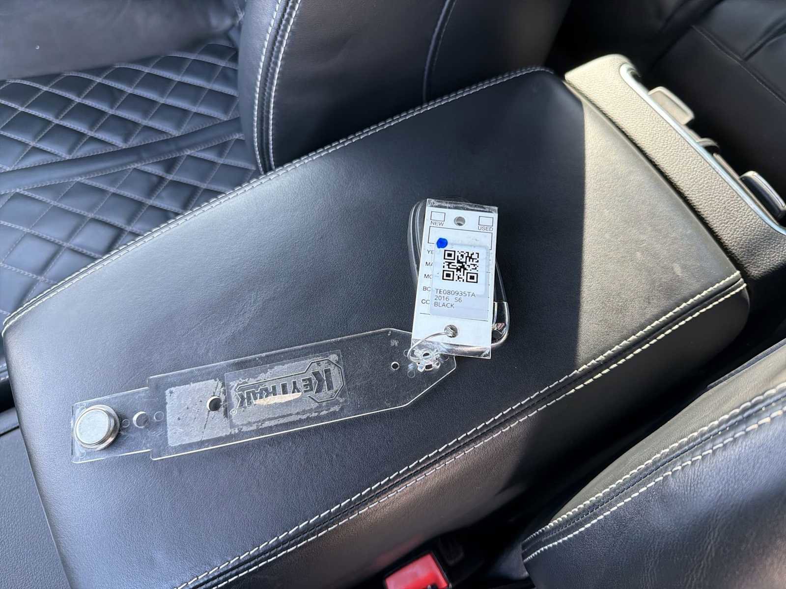 Used 2016 Audi S6 Prestige w/ Prestige Package image 34