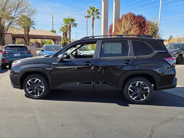 Used 2025 Subaru Forester Premium image 7