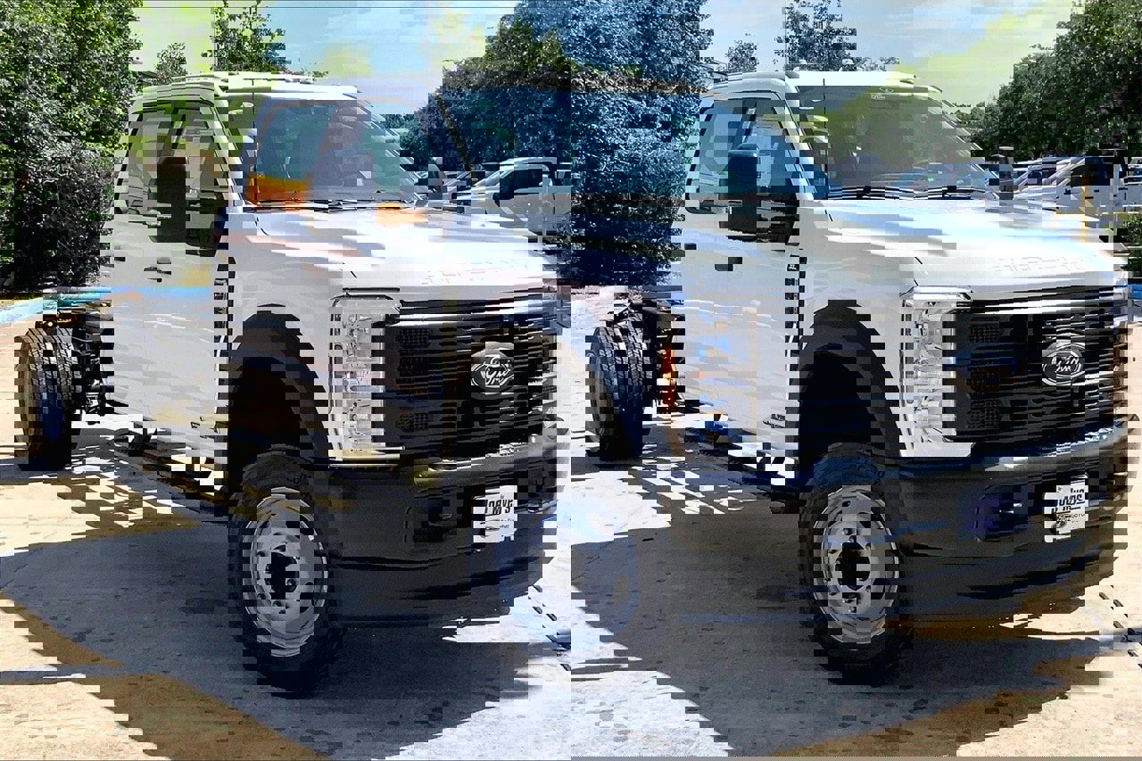 New 2025 Ford F450 XL
