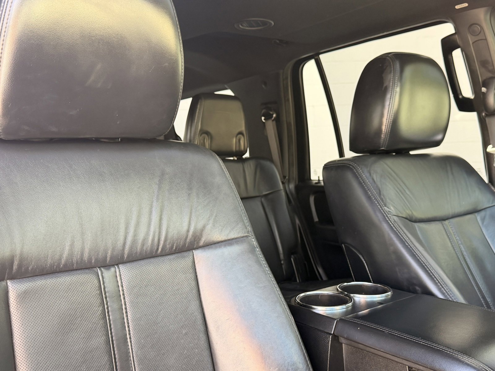 Used 2015 Lincoln Navigator 4WD image 25