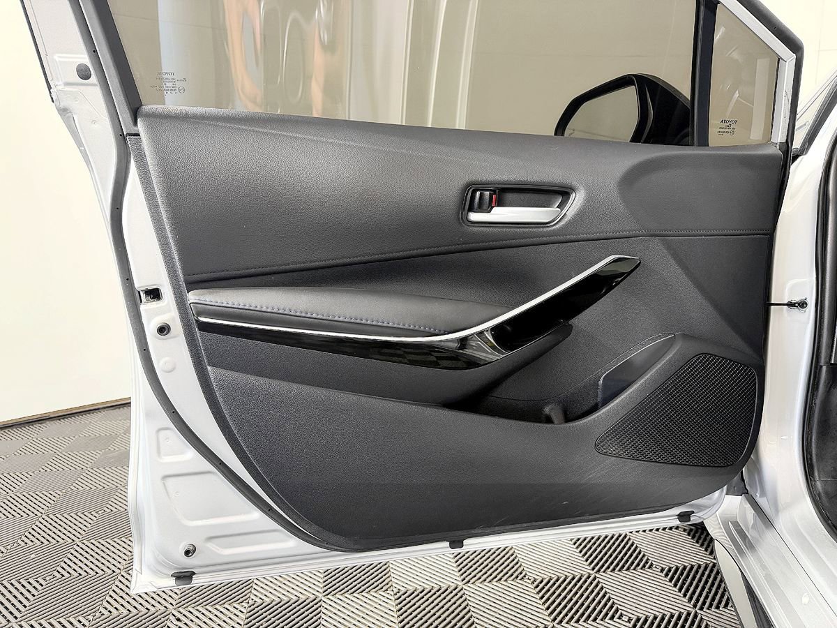 Used 2020 Toyota Corolla XSE w/ Carpet Mat Package (TMS) FWD image 29