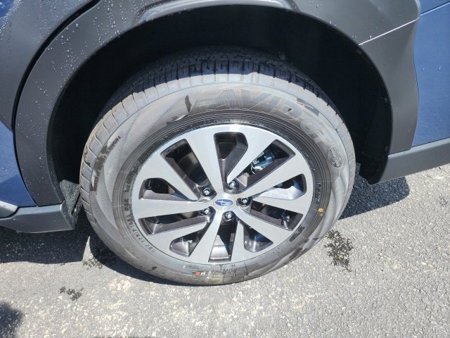 Certified 2025 Subaru Outback Premium image 24