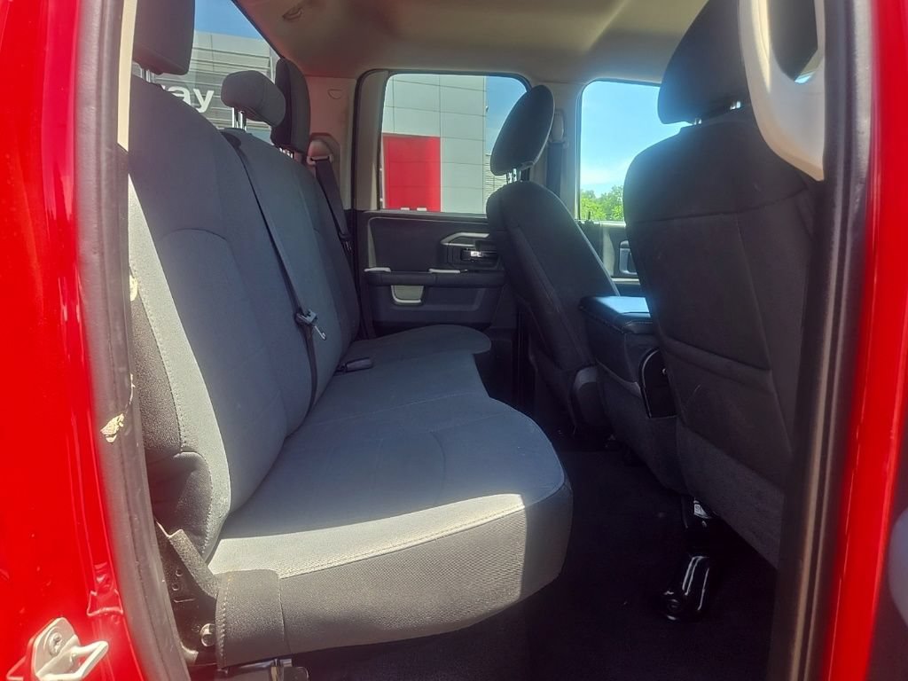 Used 2024 RAM 1500 Classic SLT AWD/4WD image 16
