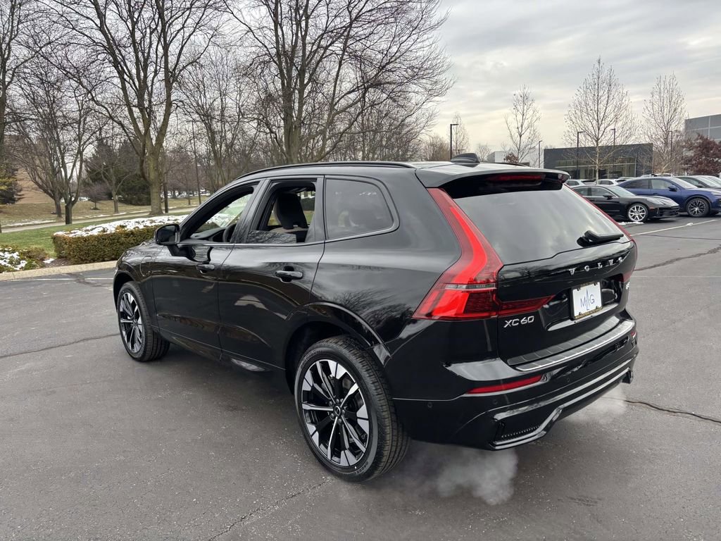 New 2026 Volvo XC60 T8 Plus w/ Protection Package Premier image 5