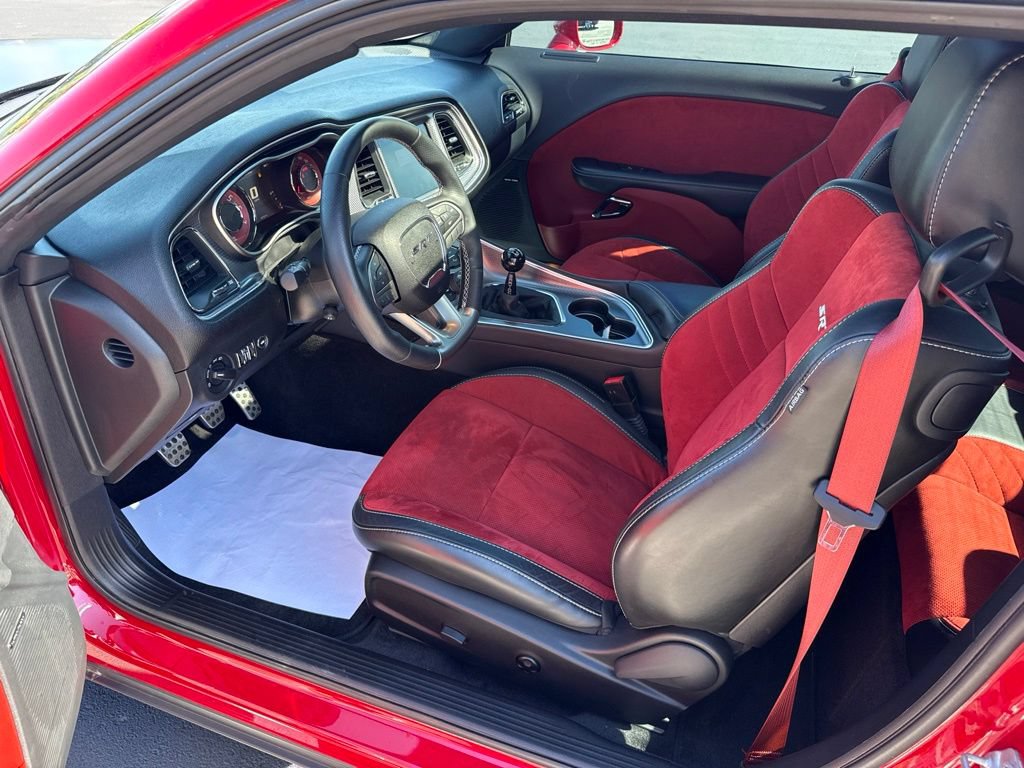 Used 2016 Dodge Challenger SRT Hellcat RWD image 11