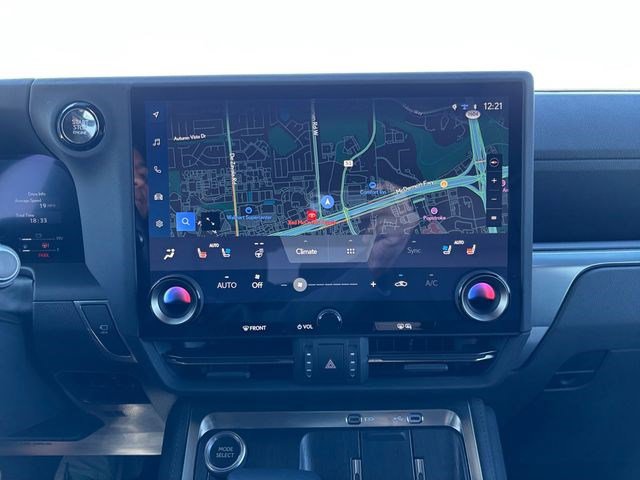 Used 2025 Lexus GX 550 w/ Accessory Package (CT) image 24