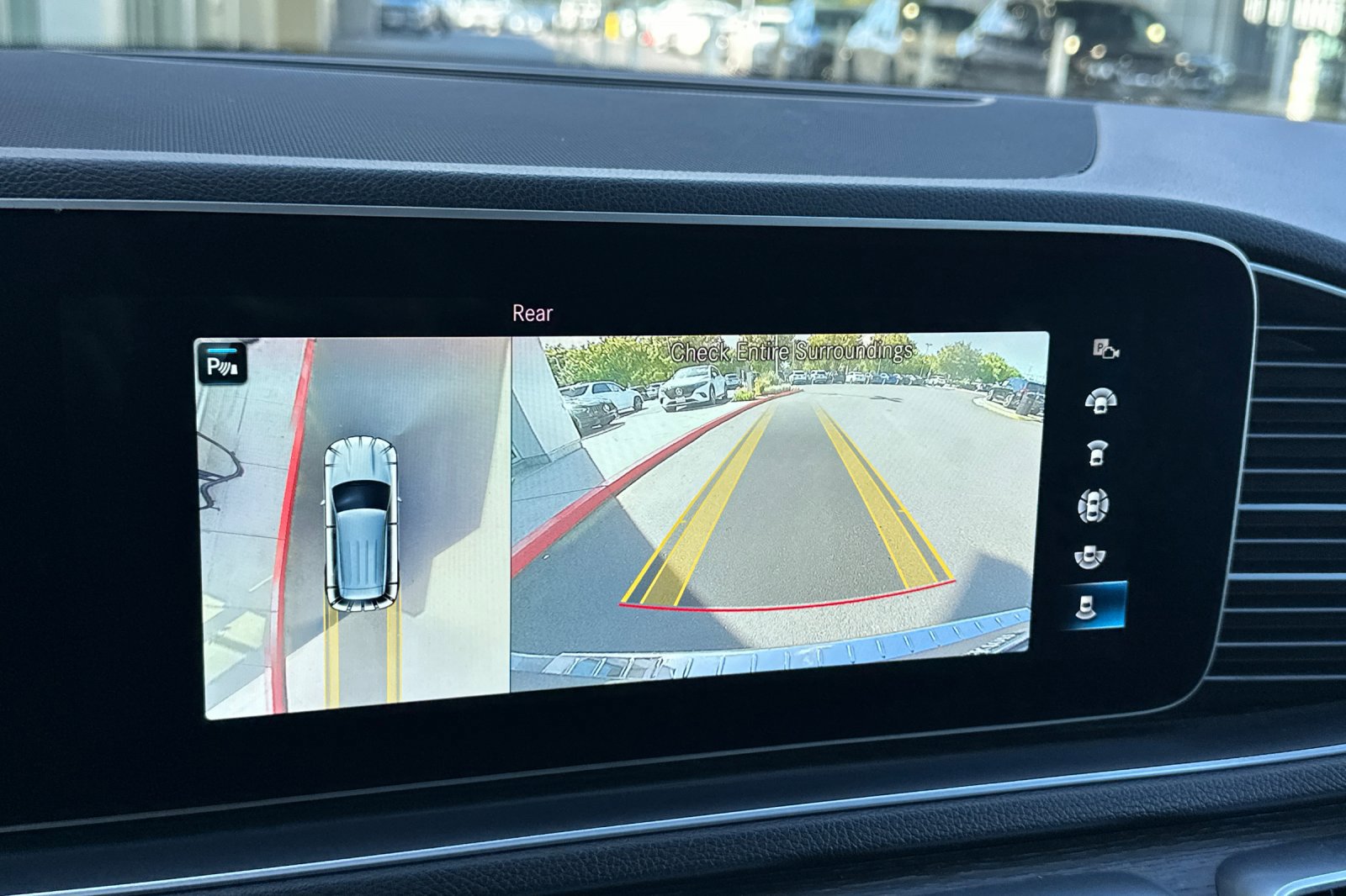 Certified 2022 Mercedes-Benz GLE 350 4MATIC w/ Premium Package image 20