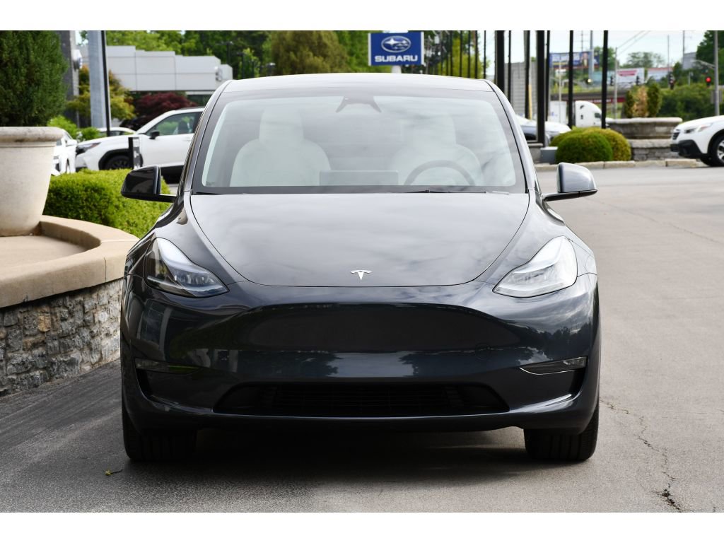 Used 2024 Tesla Model Y Long Range AWD/4WD image 9