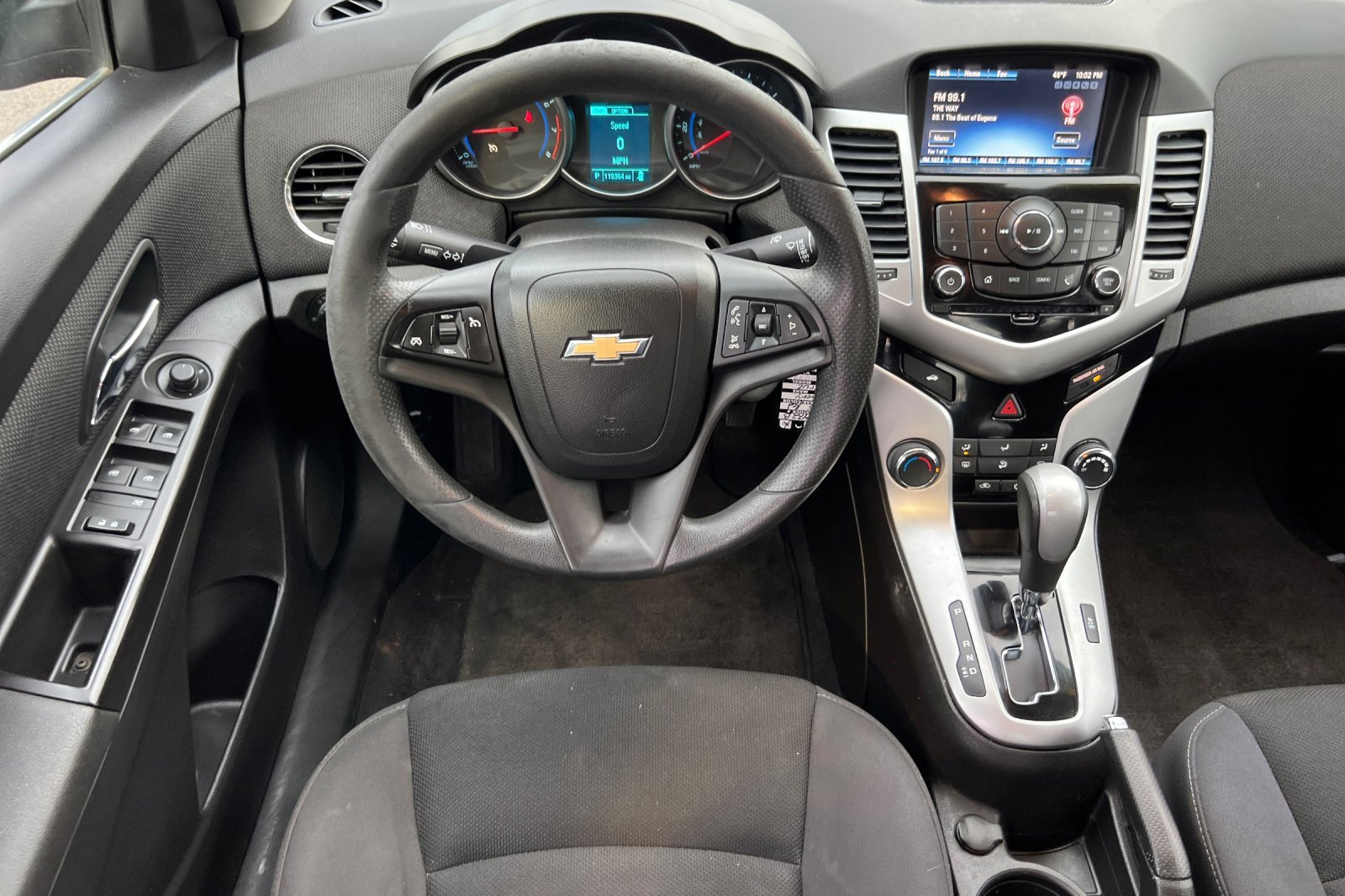 Used 2016 Chevrolet Cruze LT w/ Technology Package image 13
