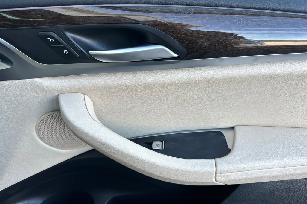 Used 2024 BMW X3 xDrive30i w/ Convenience Package image 19