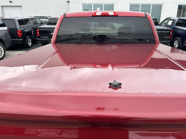 Used 2018 Chevrolet Silverado 1500 LT w/ All Star Edition AWD/4WD image 29
