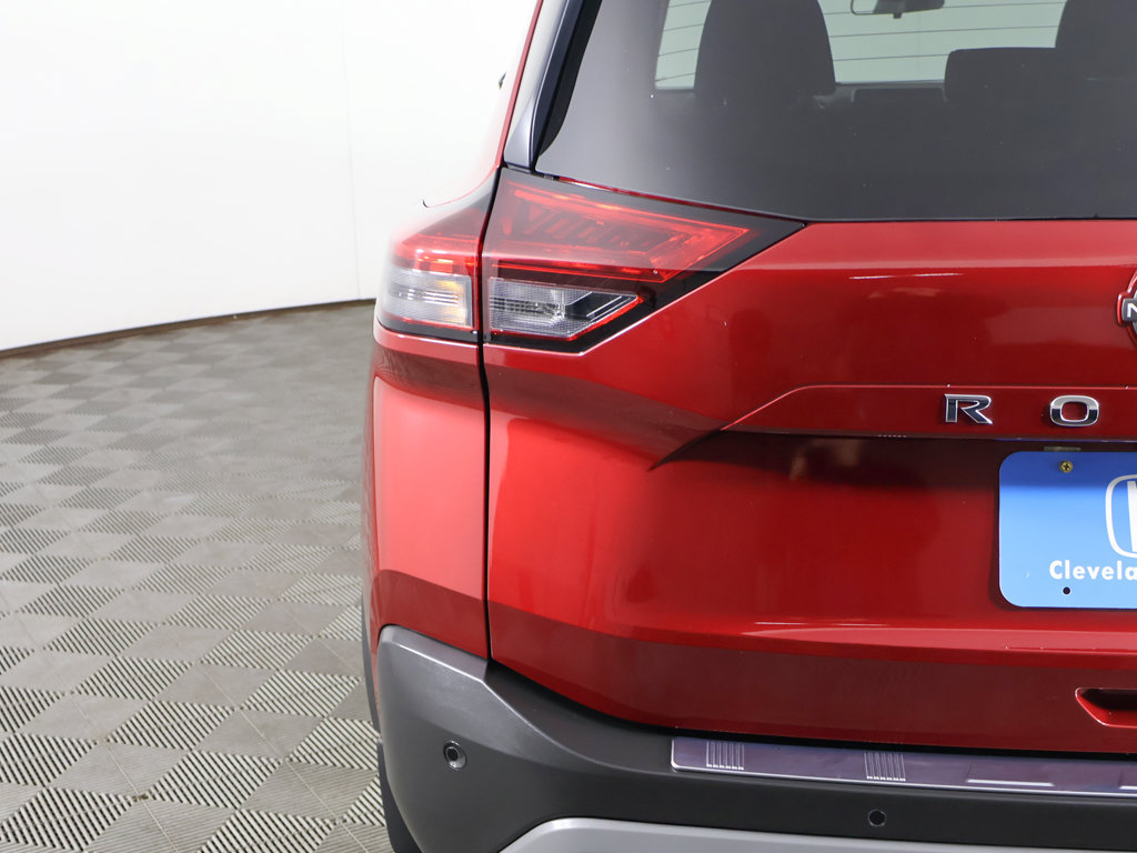 Used 2023 Nissan Rogue SV AWD/4WD image 13