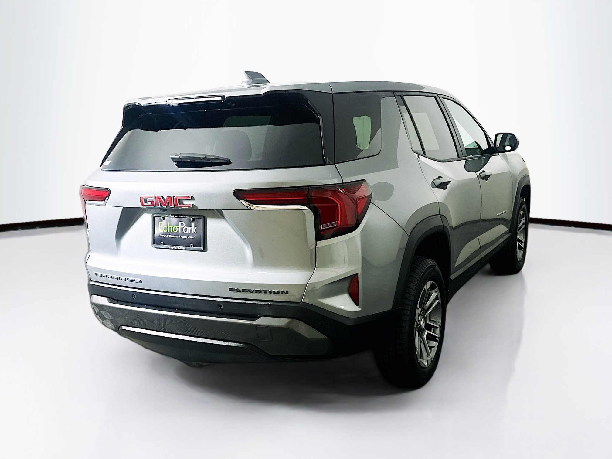 Used 2025 GMC Terrain Elevation image 9