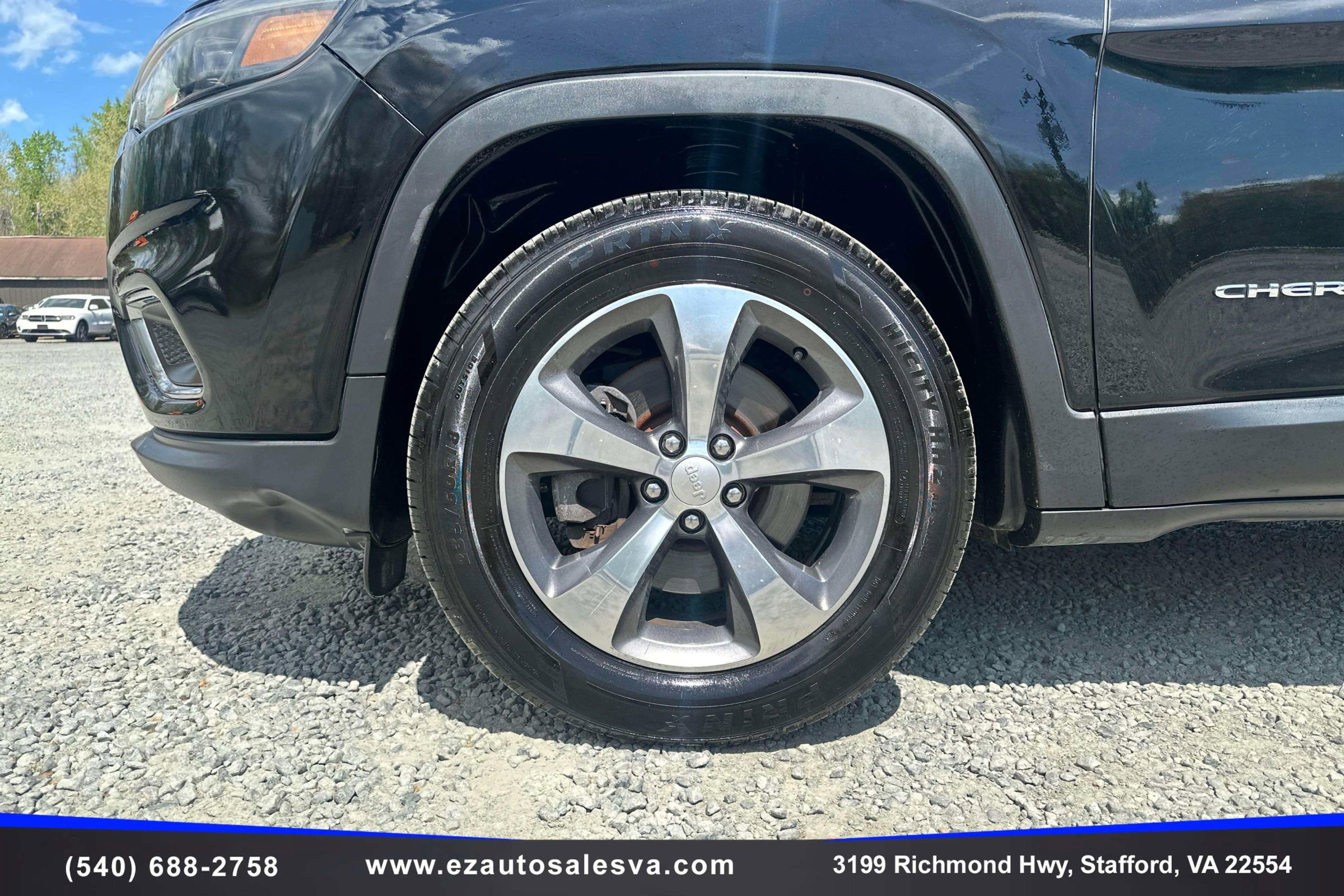 Used 2019 Jeep Cherokee Limited AWD/4WD image 10