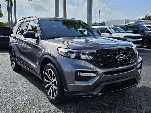 Used 2022 Ford Explorer ST-Line RWD image 16