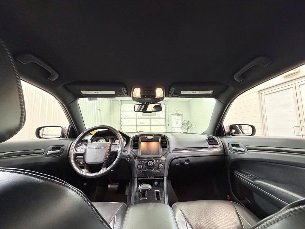 Used 2014 Chrysler 300 C AWD/4WD image 25