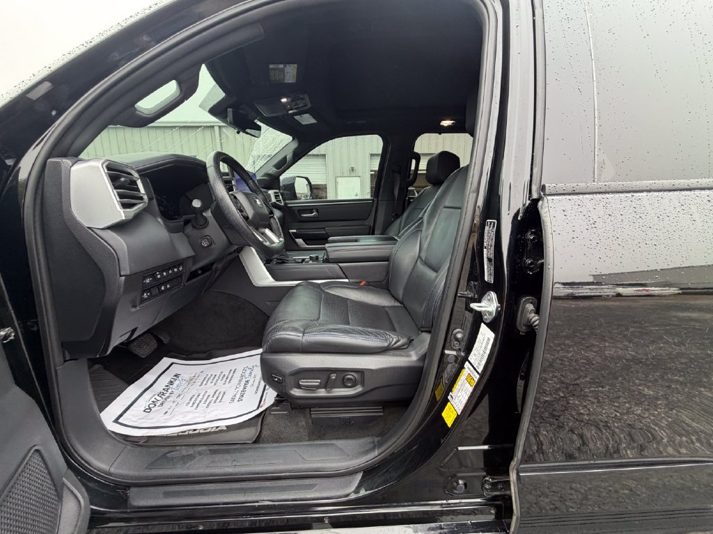 Used 2024 Toyota Sequoia Platinum AWD/4WD image 13