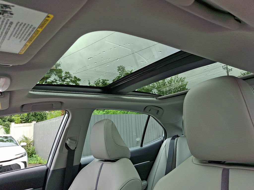 Certified 2022 Toyota Camry XLE AWD/4WD image 15