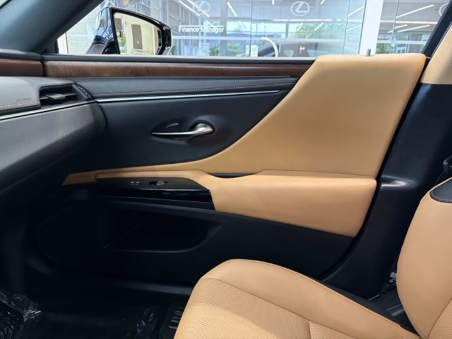 Certified 2024 Lexus ES 350 w/ Premium Package FWD image 20