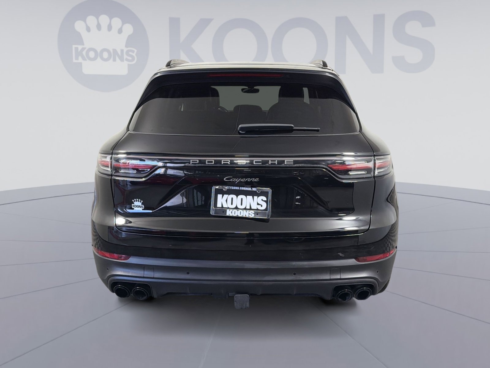 Used 2023 Porsche Cayenne Platinum Edition image 5