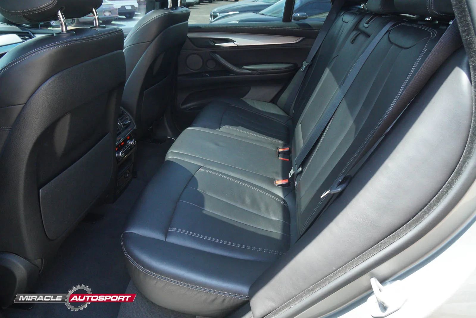 Used 2016 BMW X5 M image 23