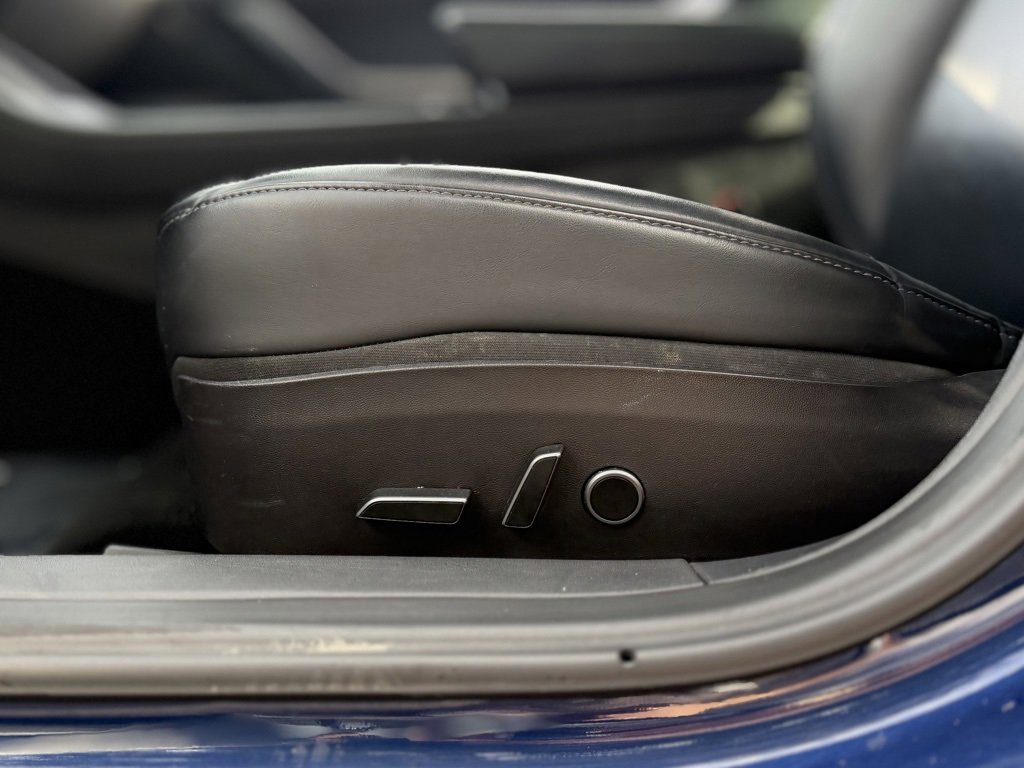 Used 2022 Tesla Model 3 Standard Range image 27