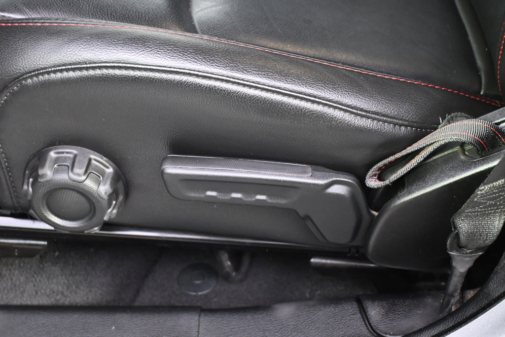 Used 2019 Jeep Wrangler Unlimited Rubicon AWD/4WD image 14