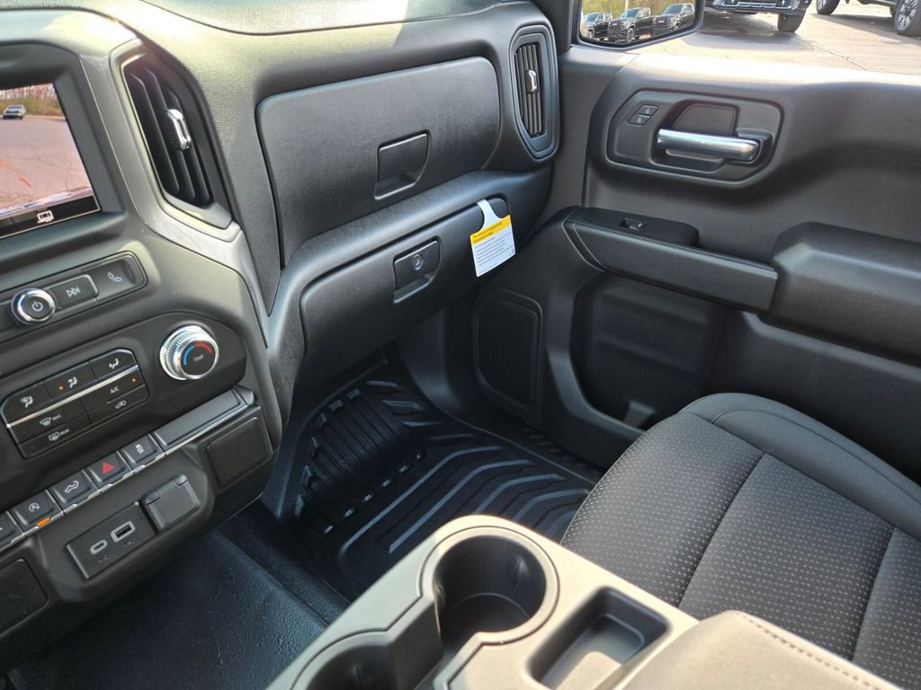 New 2026 GMC Sierra 1500 Pro w/ Pro Value Package AWD/4WD image 17