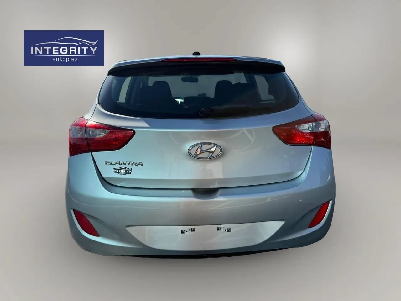 Used 2015 Hyundai Elantra GT FWD image 4