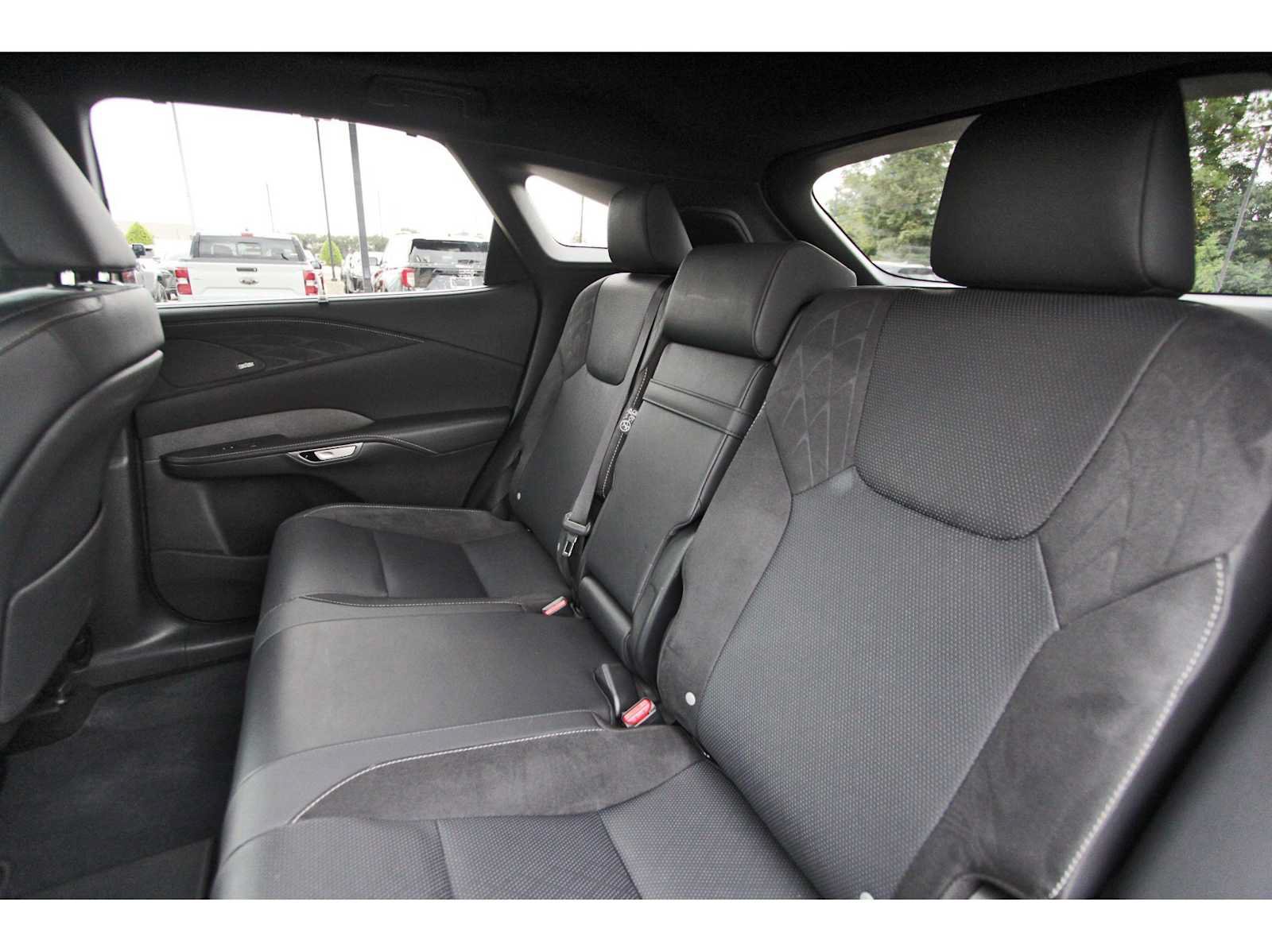 Used 2025 Lexus RX 450h AWD w/ Convenience Package image 12