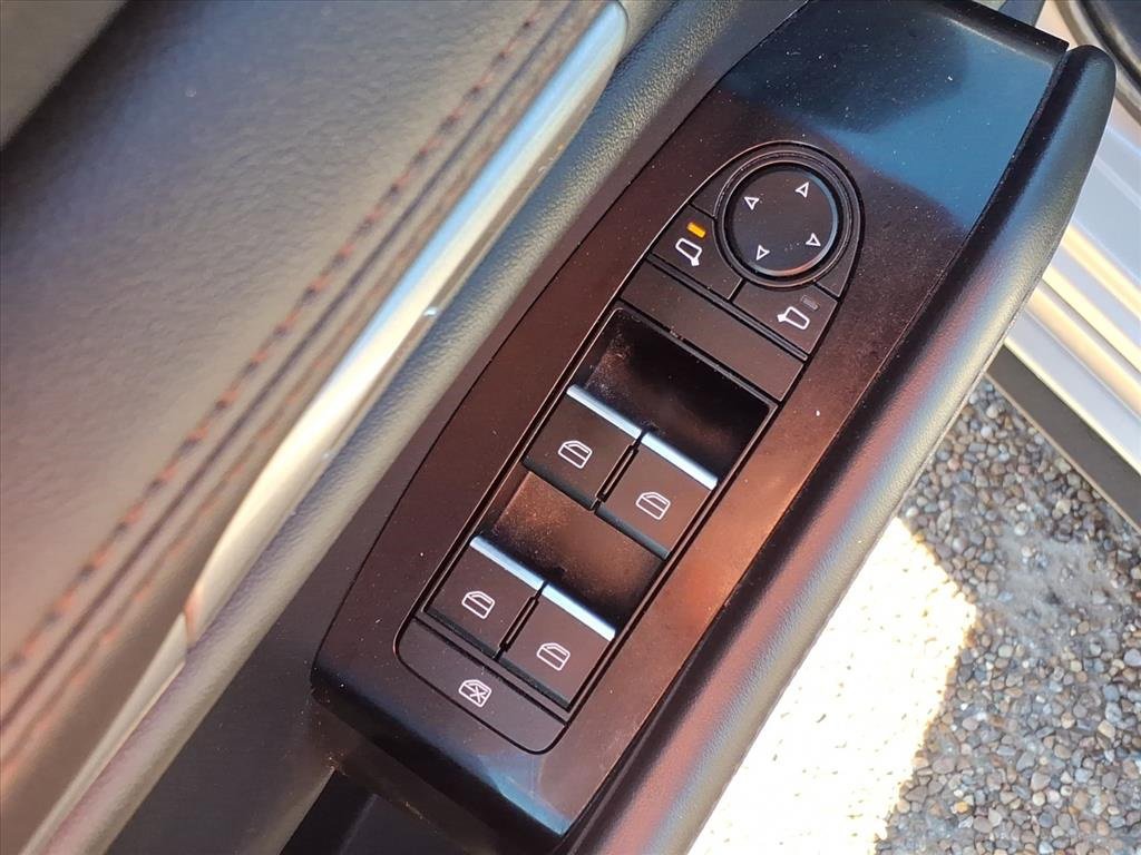 Used 2025 MAZDA MAZDA3 s image 18