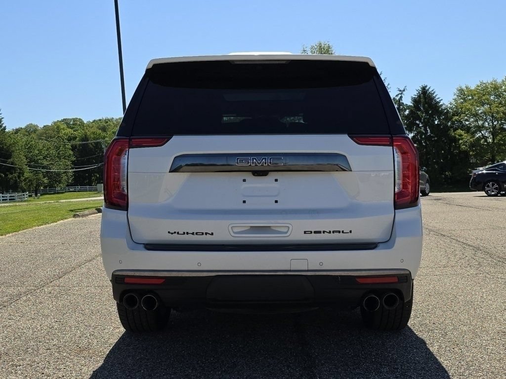 Used 2024 GMC Yukon Denali Ultimate AWD/4WD image 21