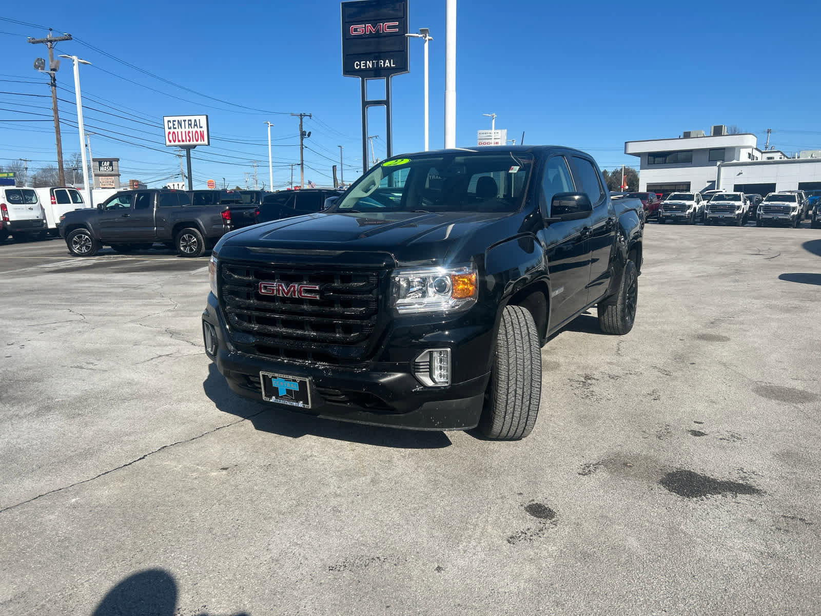 Certified 2022 GMC Canyon Elevation w/ Trailering Package image 2