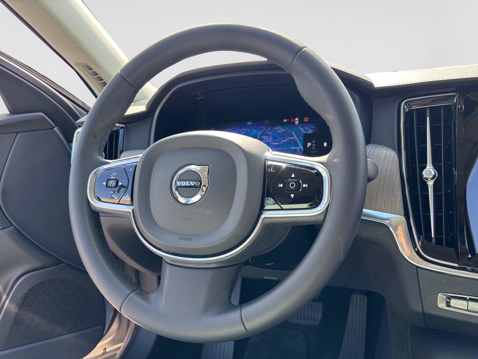 Used 2023 Volvo S90 B6 Ultimate w/ Lounge Package AWD/4WD image 28