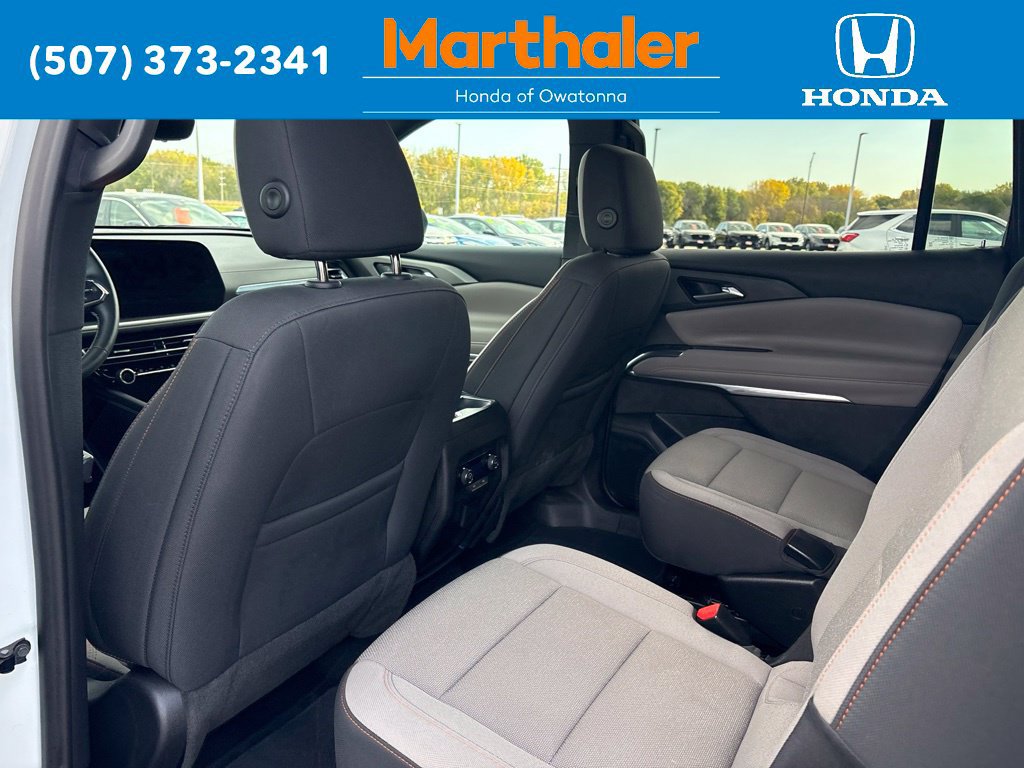 Used 2026 Chevrolet Traverse LT w/ Driver Confidence Package AWD/4WD image 14