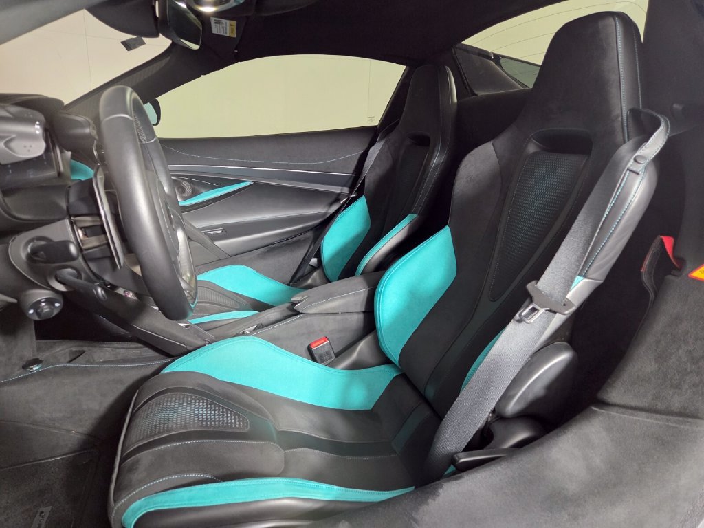 Used 2024 McLaren 750S Spider RWD image 11